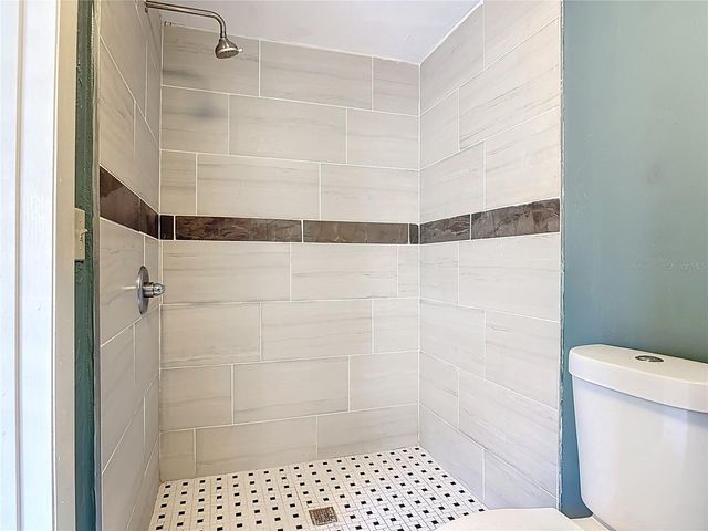 941 HARTFORD AVENUE, Daytona Beach, FL 32117