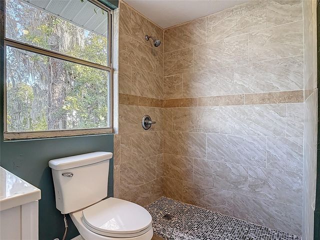 941 HARTFORD AVENUE, Daytona Beach, FL 32117