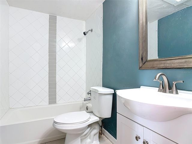 941 HARTFORD AVENUE, Daytona Beach, FL 32117