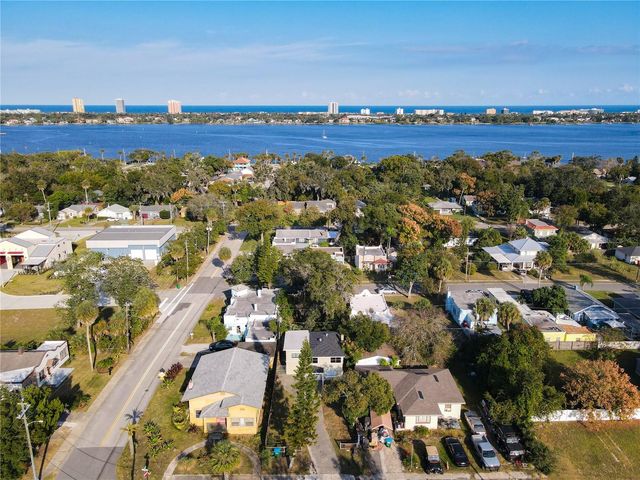 941 HARTFORD AVENUE, Daytona Beach, FL 32117