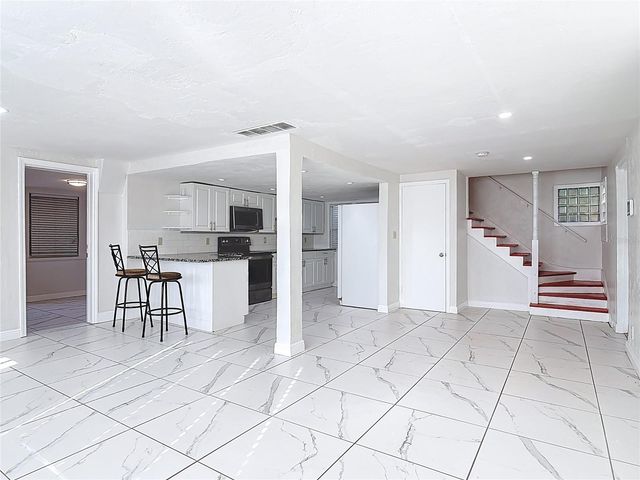 941 HARTFORD AVENUE, Daytona Beach, FL 32117