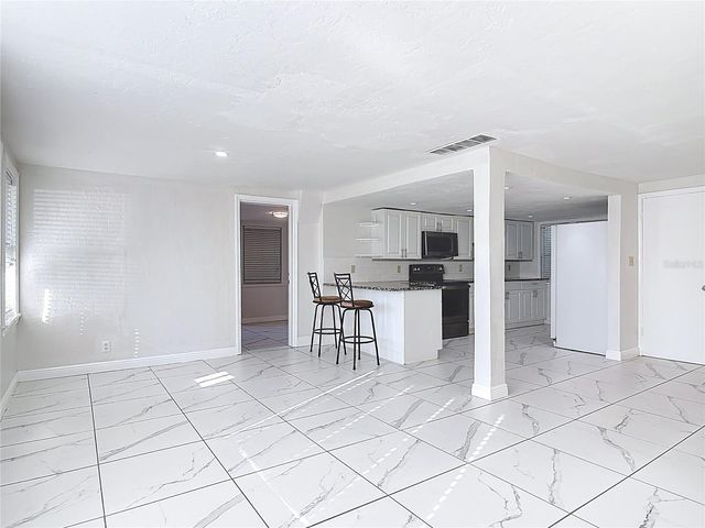 941 HARTFORD AVENUE, Daytona Beach, FL 32117