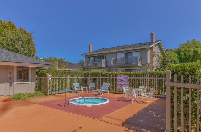 3850 Rio Road 24, Carmel, CA 93923