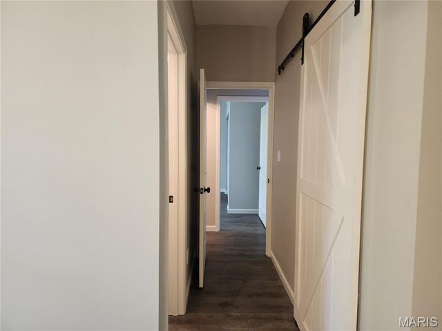 10111 Niblic Drive, Overland, MO 63114