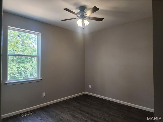 10111 Niblic Drive, Overland, MO 63114