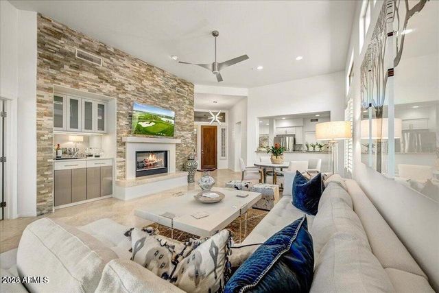 32931 N 70th Street, Scottsdale, AZ 85266