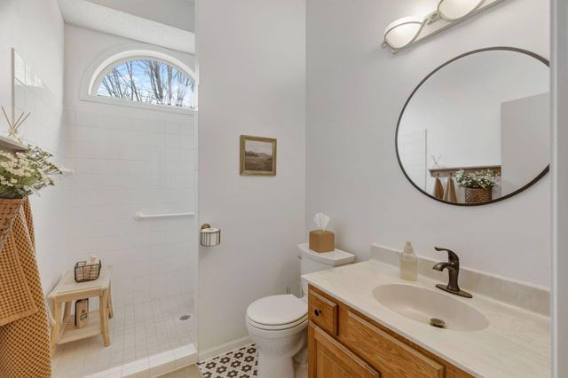 9813 Linden Avenue N, Brooklyn Park, MN 55443