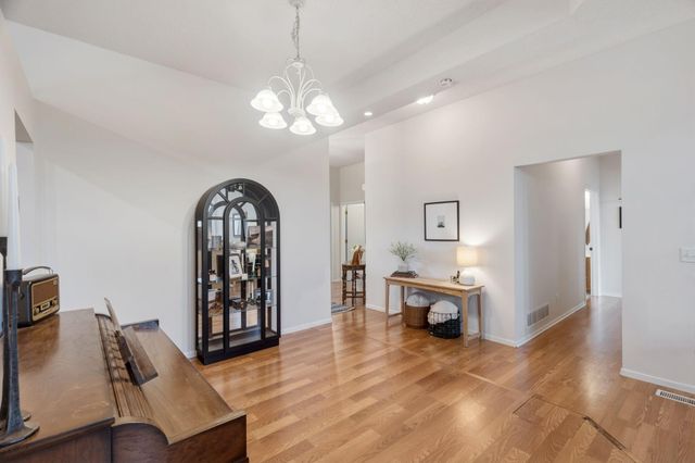 9813 Linden Avenue N, Brooklyn Park, MN 55443