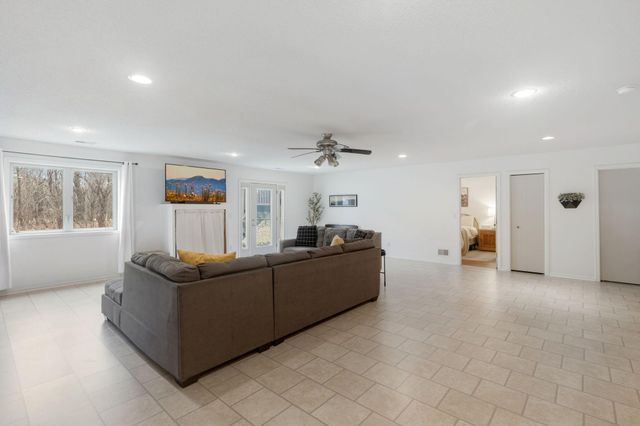 9813 Linden Avenue N, Brooklyn Park, MN 55443