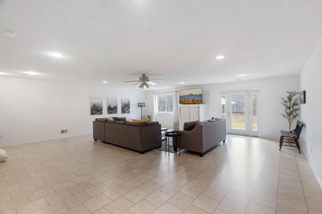 9813 Linden Avenue N, Brooklyn Park, MN 55443