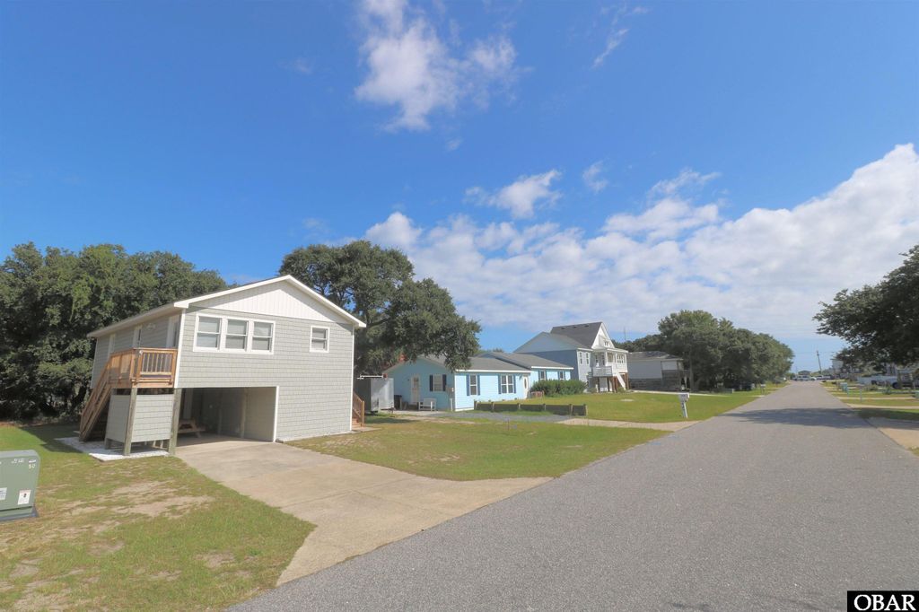 Image 17 of property listing at 234 W Aycock Street, Kill Devil Hills, NC 27948