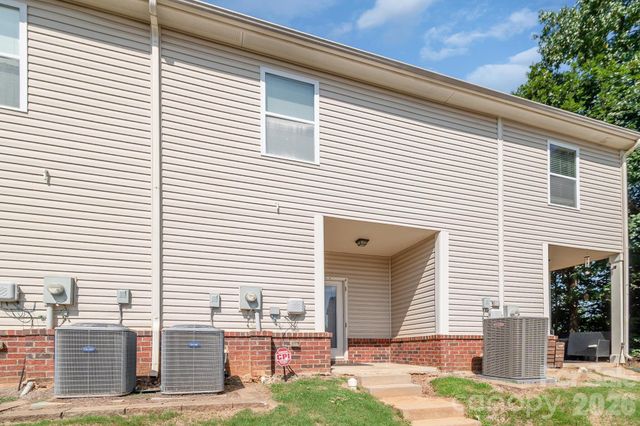 5232 Prosperity Church Road, Charlotte, NC 28269