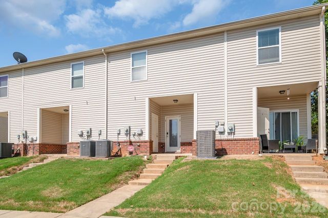 5232 Prosperity Church Road, Charlotte, NC 28269