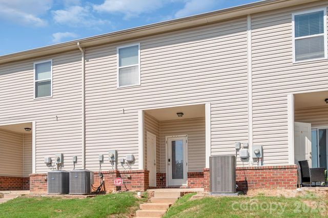 5232 Prosperity Church Road, Charlotte, NC 28269