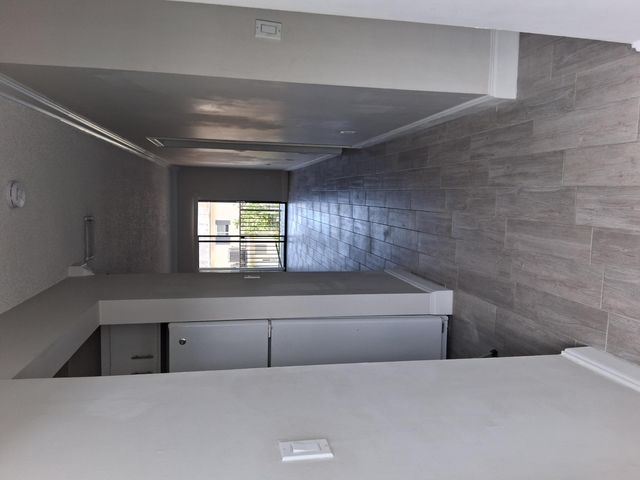 2514 Taylor 11, Hollywood, FL 33020