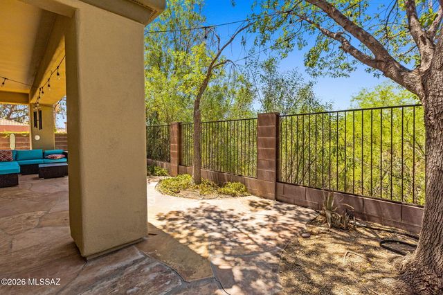 7831 E Solace Place, Tucson, AZ 85750