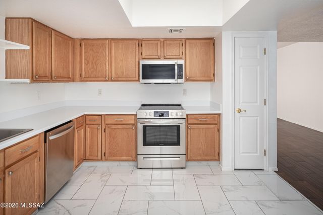 8786 N Coral Ridge Loop, Tucson, AZ 85704
