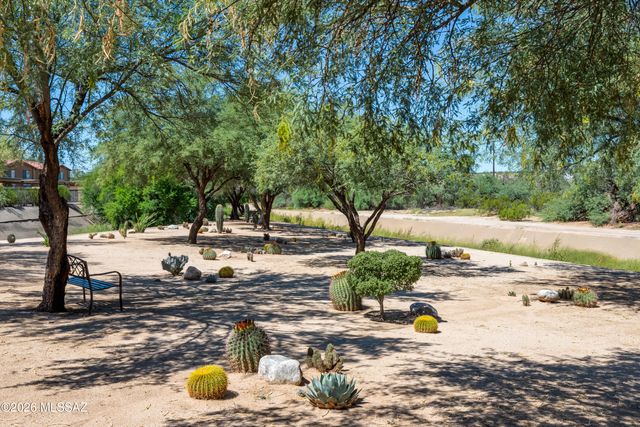 8786 N Coral Ridge Loop, Tucson, AZ 85704