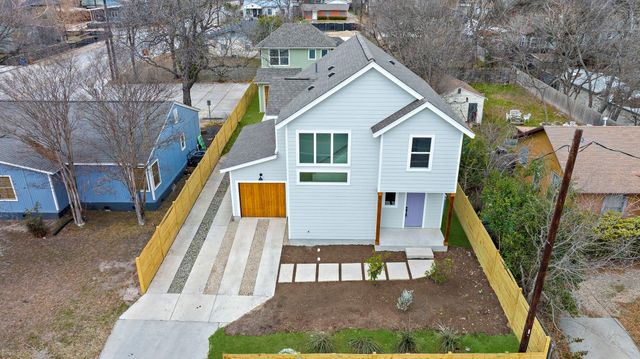 512 W Saint Johns Ave A, Austin, TX 78752