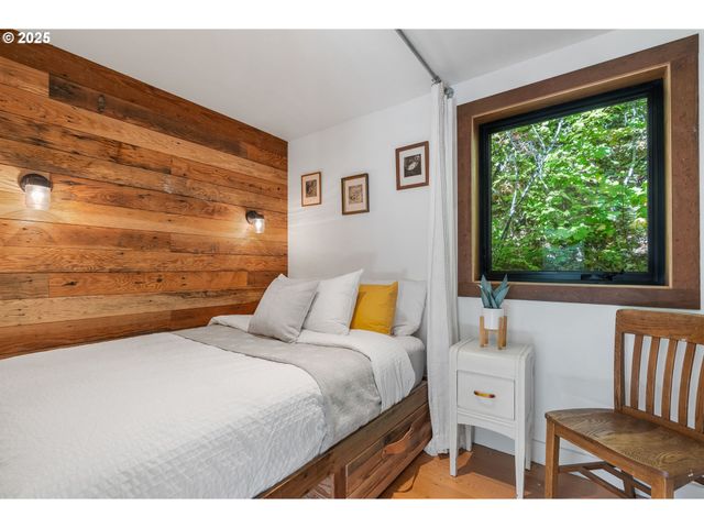 183 CONDIT Dr, White Salmon, WA 98672