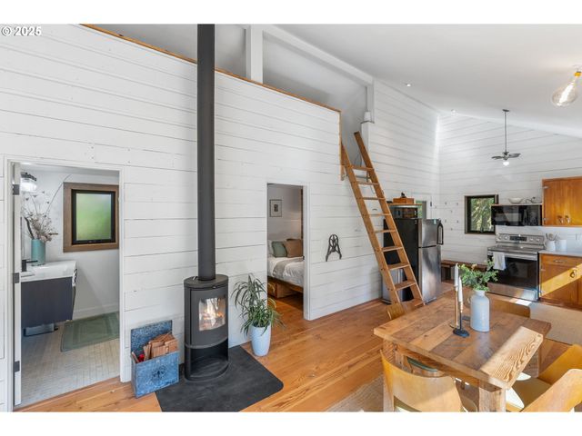 183 CONDIT Dr, White Salmon, WA 98672