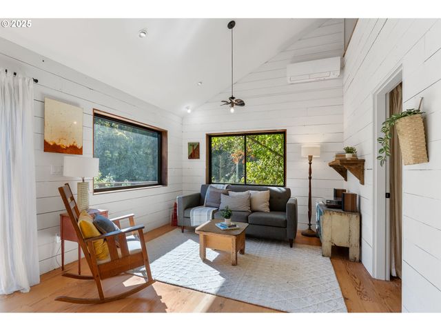 183 CONDIT Dr, White Salmon, WA 98672