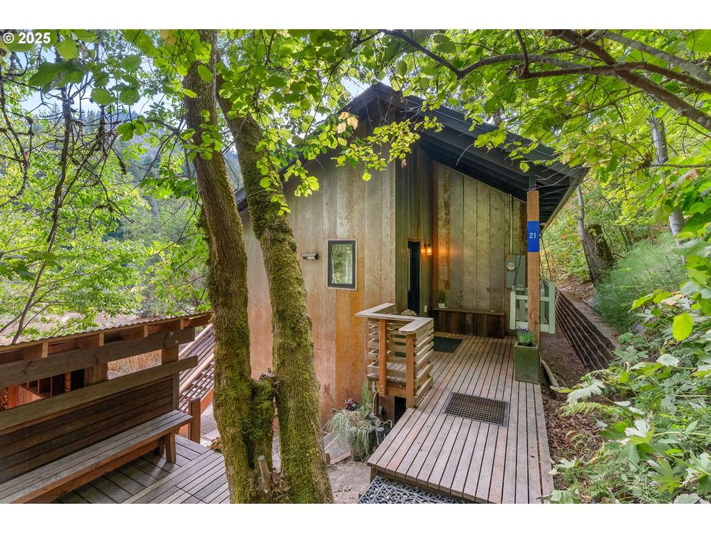 183 CONDIT Dr, White Salmon, WA 98672