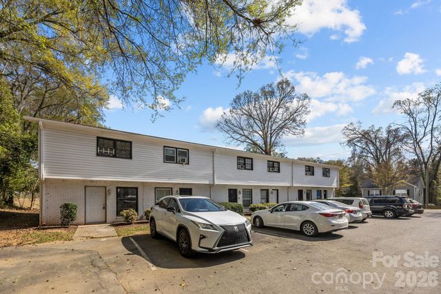 2909 Burgess Drive, Charlotte, NC 28208