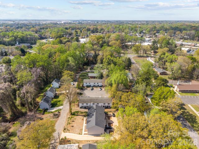 2909 Burgess Drive, Charlotte, NC 28208