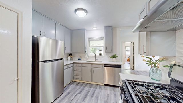 922 Tamara Lane, Grand Prairie, TX 75051