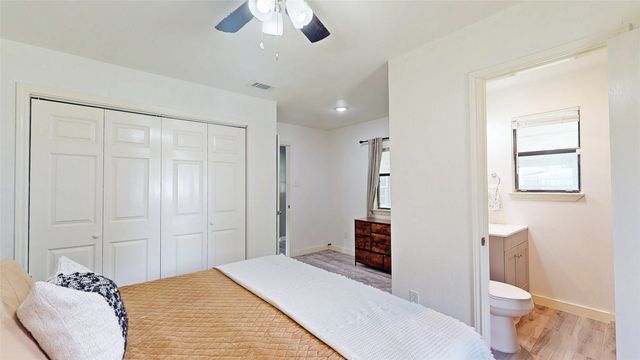 922 Tamara Lane, Grand Prairie, TX 75051