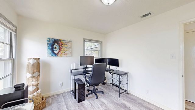 922 Tamara Lane, Grand Prairie, TX 75051