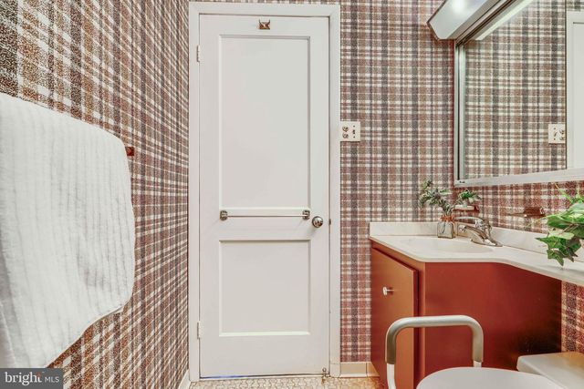 2410 WOODCROFT RD, Baltimore, MD 21234