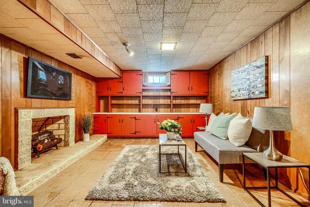 2410 WOODCROFT RD, Baltimore, MD 21234