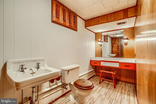 2410 WOODCROFT RD, Baltimore, MD 21234