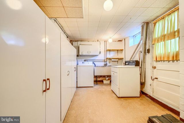 2410 WOODCROFT RD, Baltimore, MD 21234