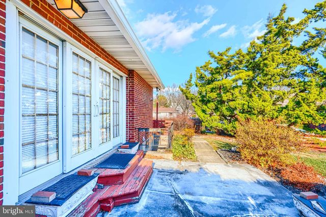 2410 WOODCROFT RD, Baltimore, MD 21234