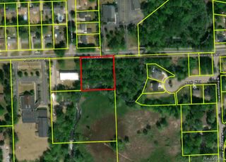 5675 PONTIAC LAKE Road, Waterford Charter Township, MI 48327