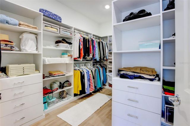 6364 SNOW TREE LANE, St Cloud, FL 34771