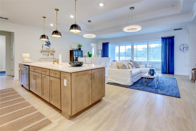 6364 SNOW TREE LANE, St Cloud, FL 34771