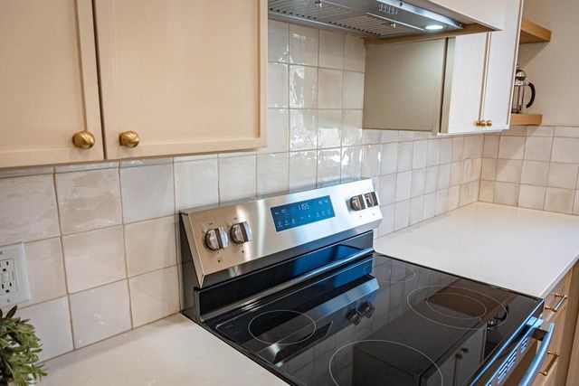 3433 PAULA STREET, Green Bay, WI 54311