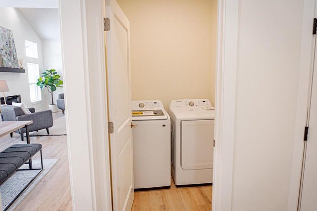 3433 PAULA STREET, Green Bay, WI 54311