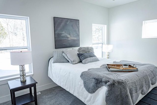 3433 PAULA STREET, Green Bay, WI 54311