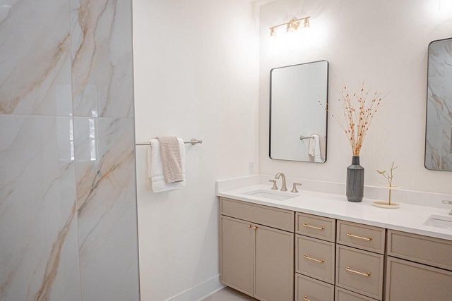 3433 PAULA STREET, Green Bay, WI 54311