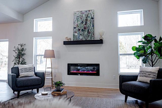 3433 PAULA STREET, Green Bay, WI 54311