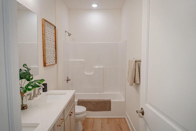 3433 PAULA STREET, Green Bay, WI 54311