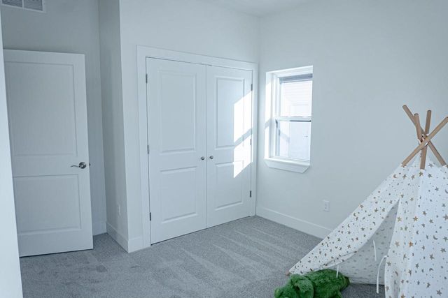 3433 PAULA STREET, Green Bay, WI 54311