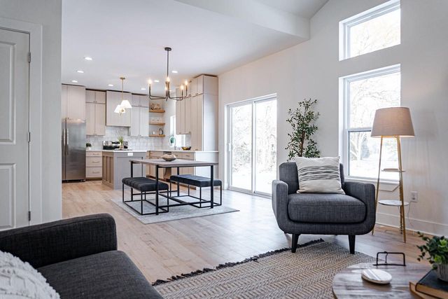 3433 PAULA STREET, Green Bay, WI 54311