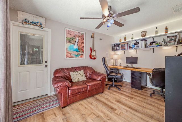 1005 Spanish Trail Drive, Granbury, TX 76048