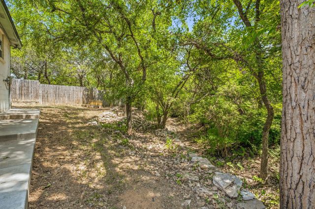 1005 Spanish Trail Drive, Granbury, TX 76048